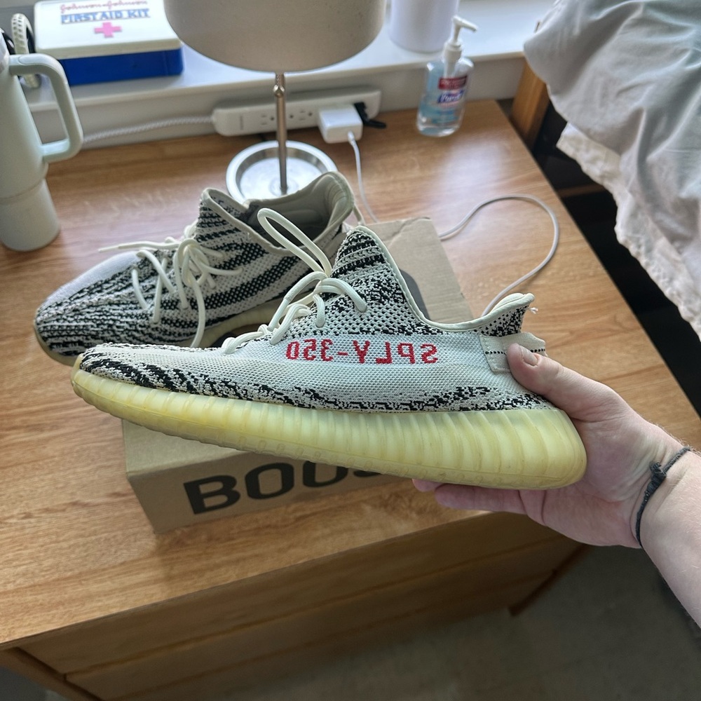 Yeezy Boost 350 Zebra Size 11